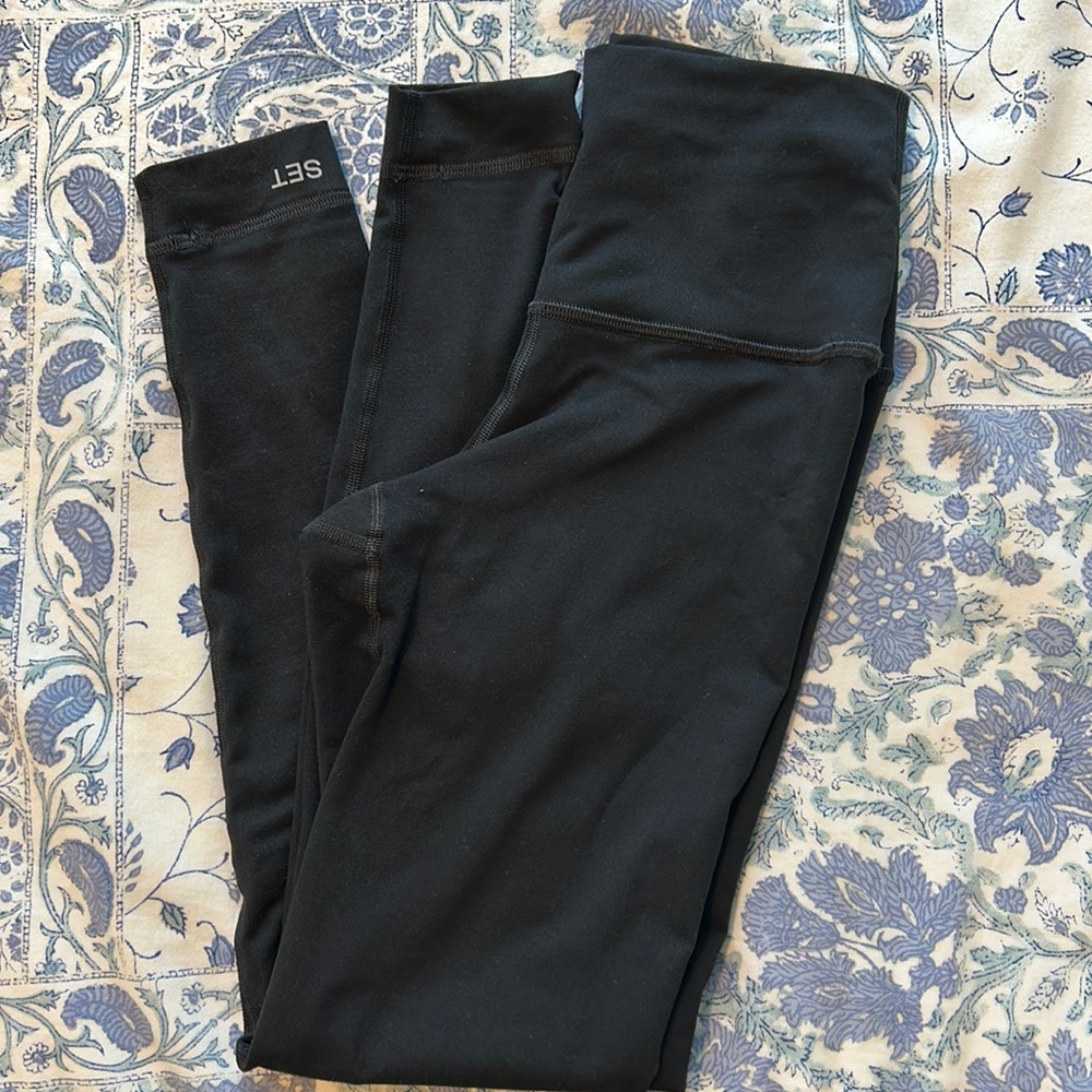 Set Active black leggings